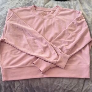 Lululemon women’s softstreme cropped sweatshirt. Size 10. Pink.